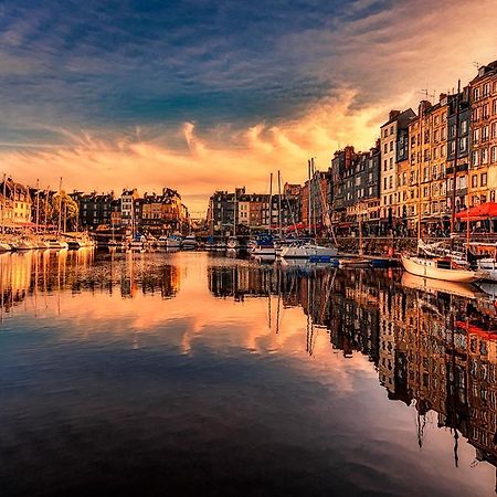 La Promesse Appartement Honfleur Buitenkant foto